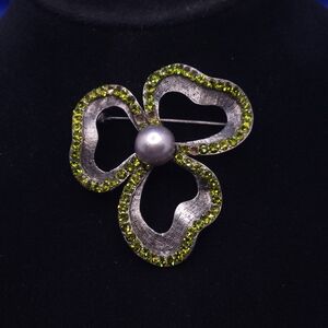 Elegant Silver and Green Brooch